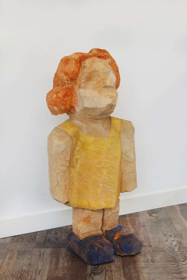 Escultura de madera, Lourido vestido amarelo