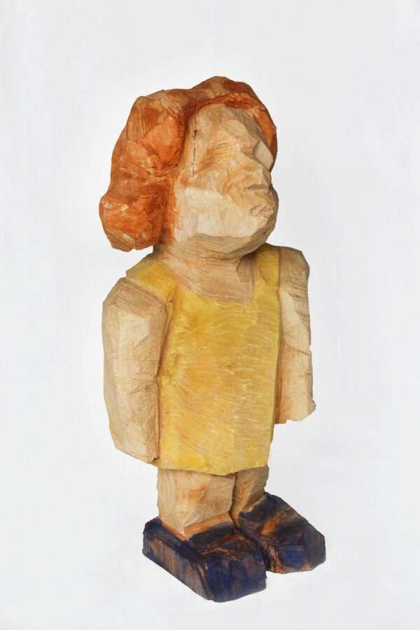 Escultura de madera, Lourido, vestido amarillo